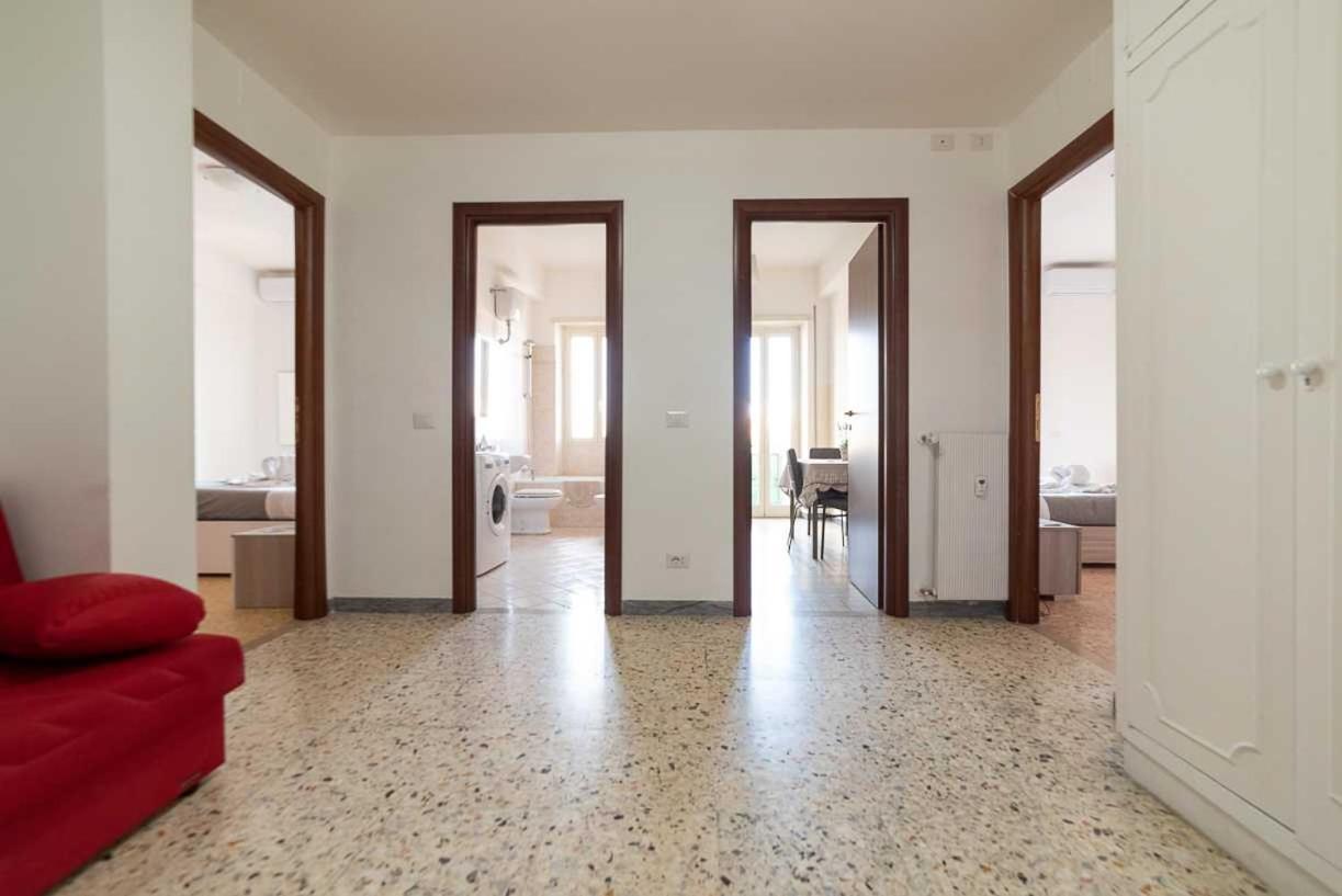 Ostia Holiday Pam Luaran gambar
