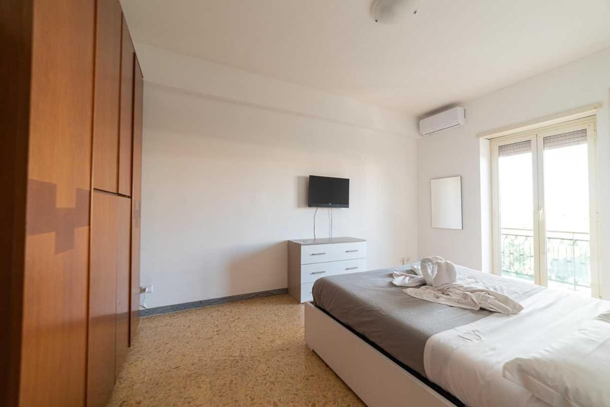 Ostia Holiday Pam Luaran gambar